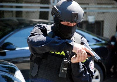 CBA rozbija grupę handlarzy tzw. lipnymi fakturami. Zatrzymani „na gorąco”