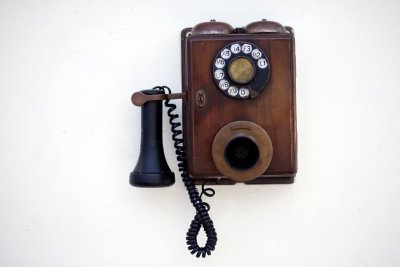 Aleksander Graham Bell kontra Elisha Gray